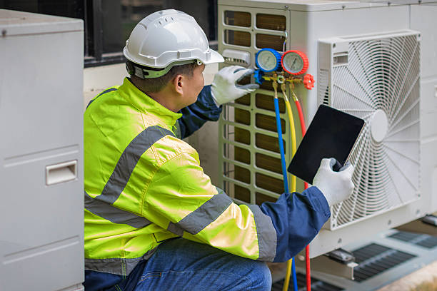 Professional Ac Installation technician working in Lutsen, MN